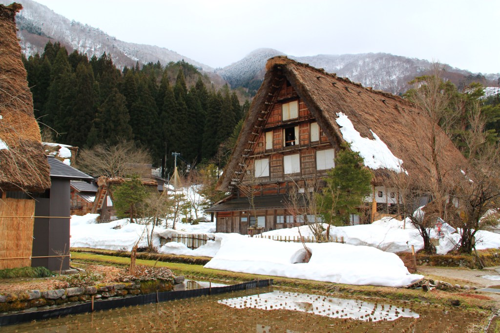 合掌作り集落　　白川郷