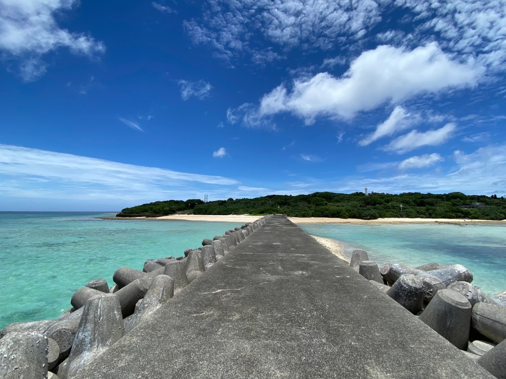 八重山随一の美ら海　鳩間島